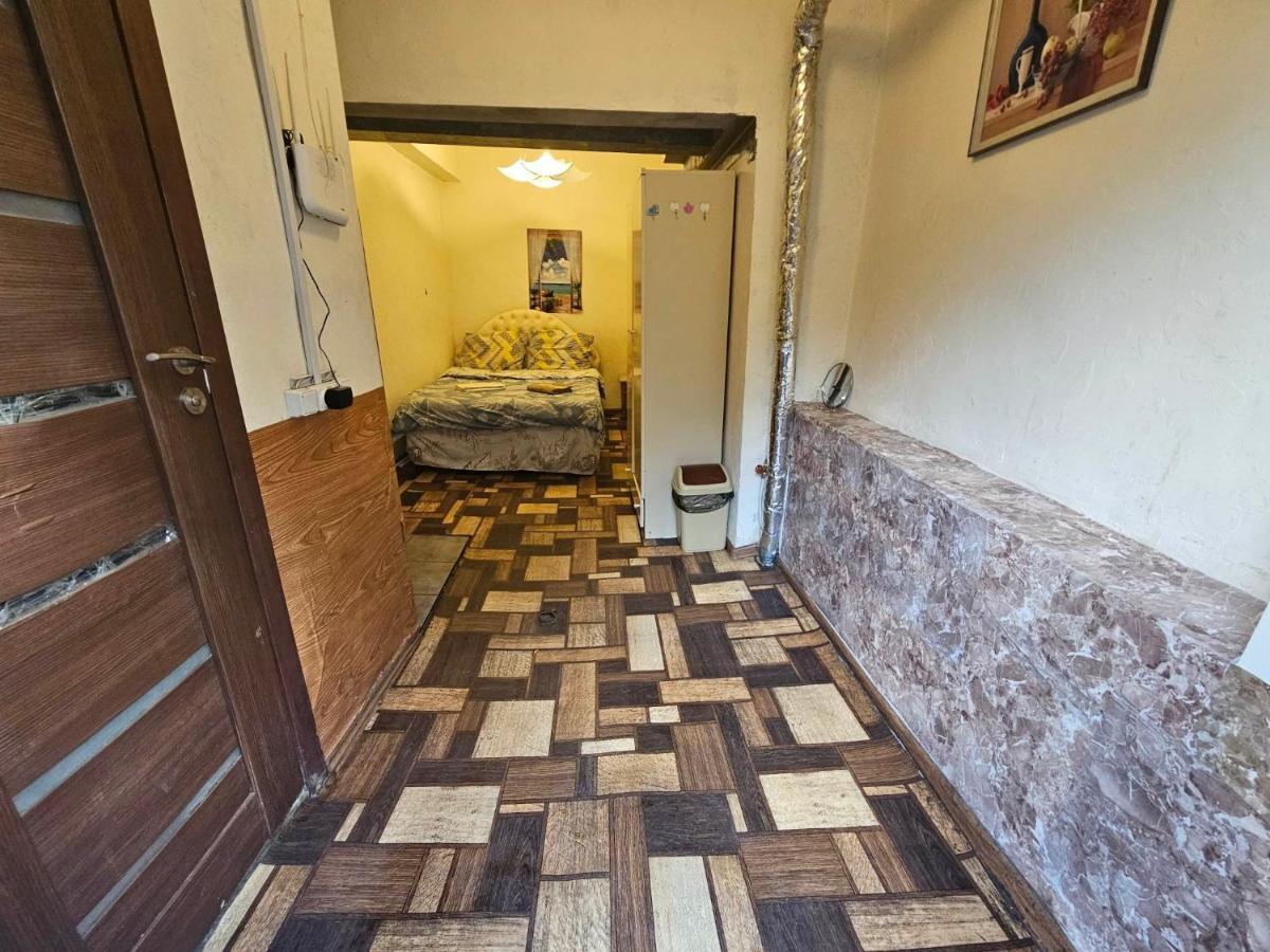 Cozy Studio In Yerevan'S Center Exterior foto
